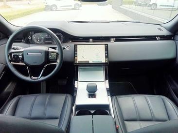 Land Rover Range Rover Evoque P300e — photo 8