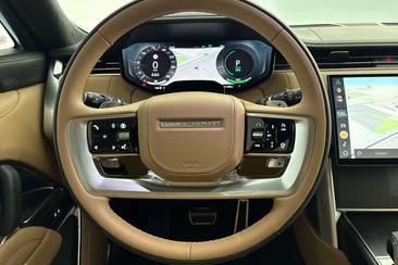 Land Rover Range Rover P460e — photo 9