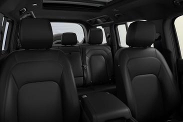 Land Rover Defender 130 D300 MHEV — photo 6