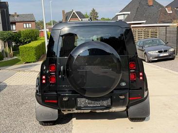 Land Rover Defender 110 D300 MHEV — photo 6