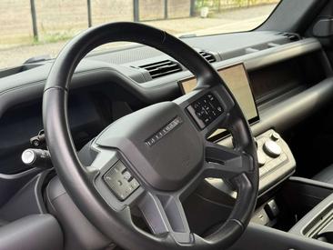 Land Rover Defender 110 D300 MHEV — photo 19