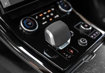 Land Rover Range Rover Sport HST — photo 16
