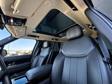 Land Rover Range Rover D350 — photo 16