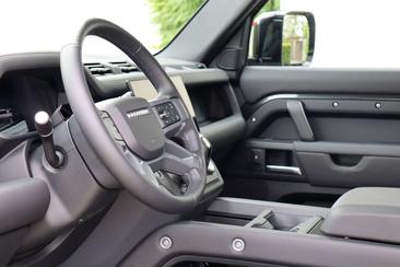 Land Rover Defender 110 Hard Top D250 — photo 7