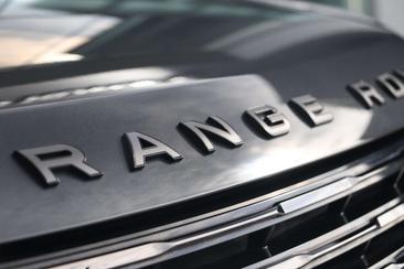 Land Rover Range Rover P510e — photo 24