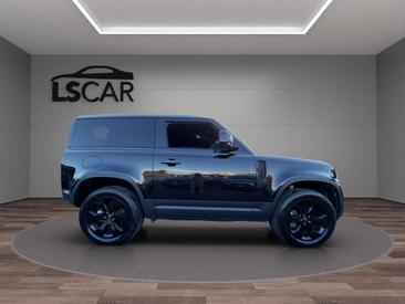 Land Rover Defender 90 D200 MHEV — photo 2
