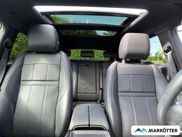Land Rover Range Rover Evoque P300e — photo 4