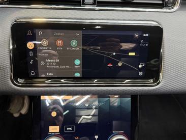 Land Rover Range Rover Evoque P300e — photo 9