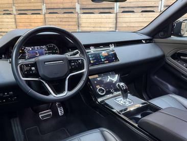 Land Rover Range Rover Evoque P300e — photo 14