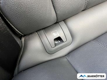 Land Rover Range Rover Evoque P300e — photo 33