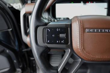 Land Rover Defender 110 P400e — photo 26