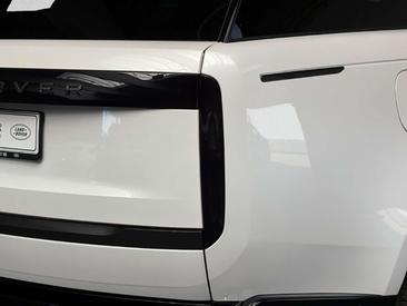Land Rover Range Rover D300 — photo 24