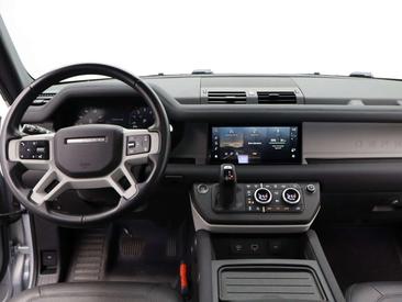 Land Rover Defender 110 P400e — photo 6