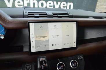 Land Rover Defender 110 P400e — photo 39