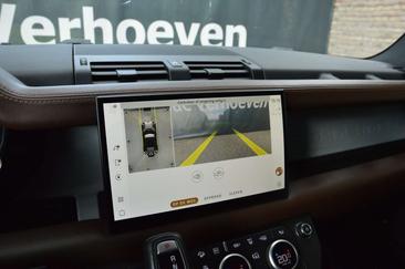 Land Rover Defender 110 P400e — photo 41