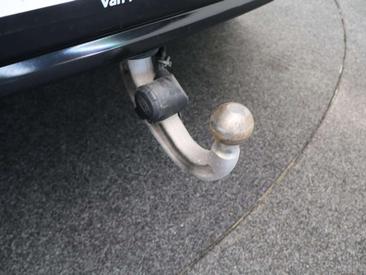 Land Rover Defender 110 P400e — photo 14