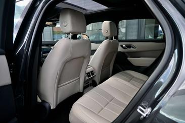 Land Rover Range Rover Velar P400e — photo 11