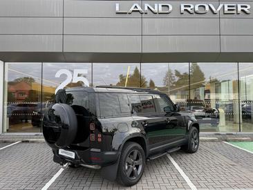 Land Rover Defender 90 D200 MHEV — photo 5