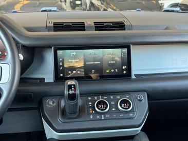 Land Rover Defender 110 75th Anniversary Edition — photo 13