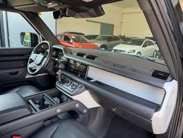 Land Rover Defender 110 75th Anniversary Edition — photo 17