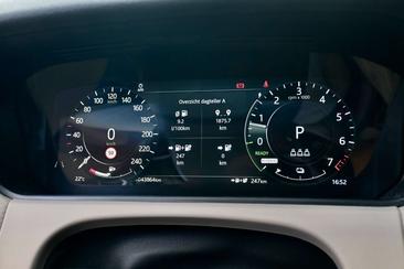 Land Rover Range Rover Velar P400e — photo 20