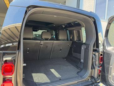 Land Rover Defender 110 75th Anniversary Edition — photo 22