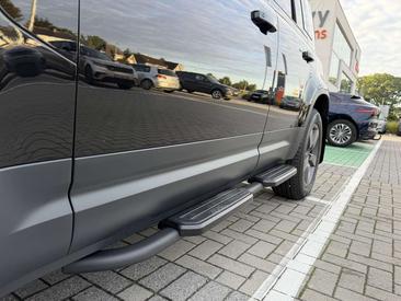 Land Rover Defender 90 D200 MHEV — photo 20
