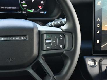 Land Rover Defender 130 D300 MHEV — photo 20
