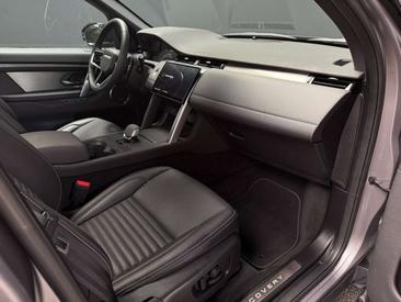 Land Rover Discovery Sport P270e — photo 8