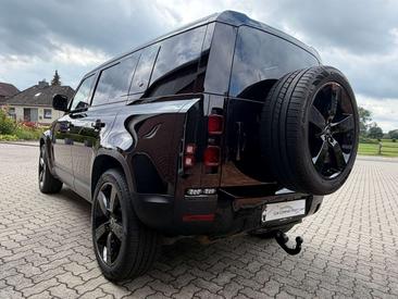 Land Rover Defender 110 D300 MHEV — photo 3