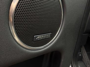Land Rover Discovery Sport P270e — photo 19