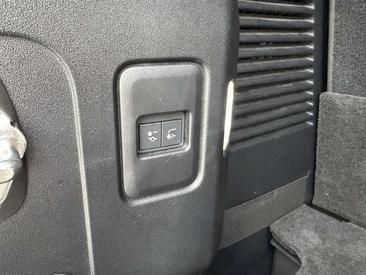 Land Rover Defender 110 D300 MHEV — photo 25