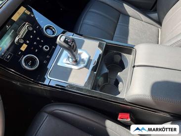 Land Rover Range Rover Evoque P300e — photo 31