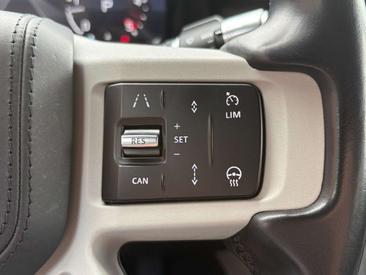Land Rover Defender 110 D300 MHEV — photo 23