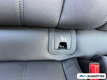 Land Rover Range Rover Evoque P300e — photo 36