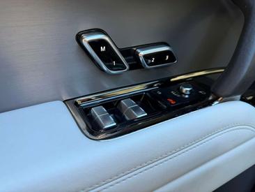 Land Rover Range Rover Sport P460e — photo 11