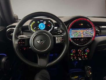 Mini 3 Portes Berline Cooper SE — photo 5