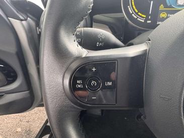 Mini 3 Portes Berline Cooper SE — photo 8