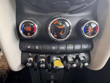 Mini 3 Portes Berline Cooper SE — photo 11