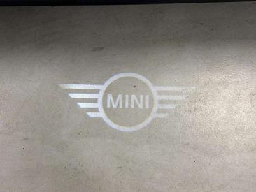 Mini 3 Portes Berline Cooper SE — photo 20