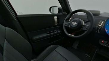 Mini Countryman Cooper SE ALL4 — photo 20