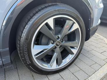 Audi Q4 E-tron 35 E-tron — photo 6