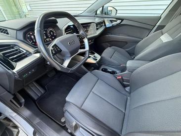 Audi Q4 E-tron 35 E-tron — photo 11