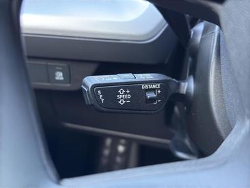 Audi Q4 E-tron 35 E-tron — photo 18