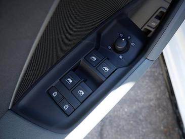 Audi A3 Sportback TFSI E 40 TFSI E S Tronic — photo 9