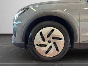 Audi Q4 E-tron 40 E-tron — photo 8