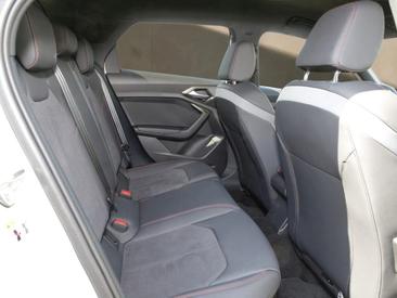 Audi A1 Sportback Advanced 35 TFSI S Tronic — photo 9