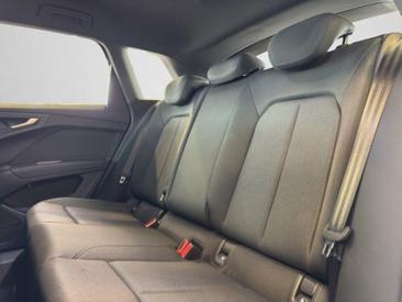 Audi Q4 E-tron 40 E-tron — photo 14