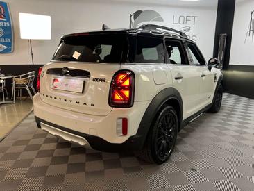 Mini Countryman Cooper SE ALL4 — photo 7