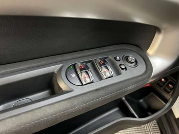 Mini Countryman Cooper SE ALL4 — photo 10